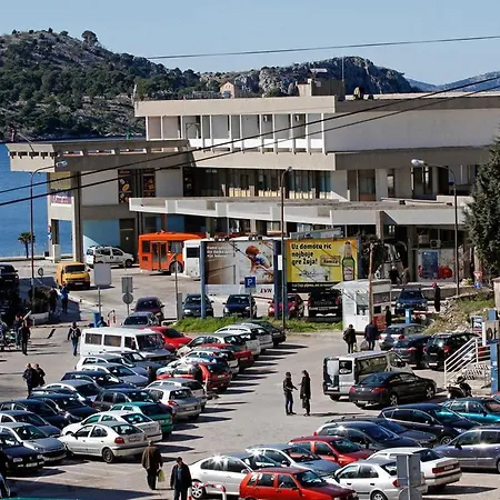 Central Διαμέρισμα Σίμπενικ