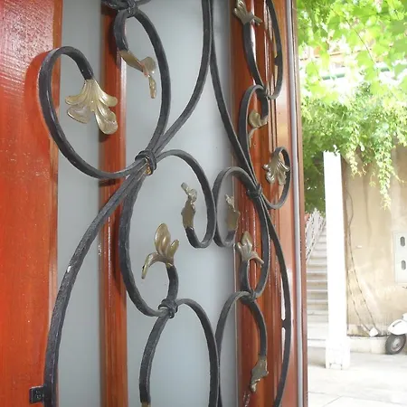 Διαμέρισμα Central *